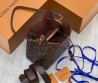 Женская кожаная сумка Louis Vuitton коричневая 25х25 2025