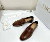 Женские кожаные лоферы Christian Dior коричневые с перфорацией 2025