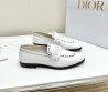 Женские кожаные лоферы Christian Dior белые с перфорацией 2025