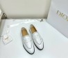 Женские кожаные лоферы Christian Dior белые с перфорацией 2025