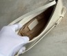 Женская кожаная сумка Jacquemus белая лакированная 28х14 2025