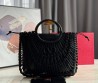 Женская кожаная сумка с плетением Valentino черная 38х34 2025