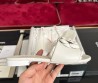 Женские кожаные шлепанцы Chanel белые с цветком 2025