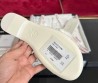 Женские кожаные шлепанцы Chanel белые с цветком 2025
