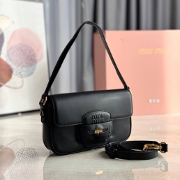 Женская кожаная сумка Miu Miu черная 25х15 2025