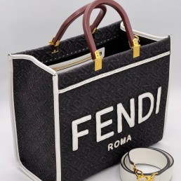Женская текстильная сумка Fendi черная 36х30х8 2025
