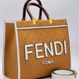 Женская текстильная сумка Fendi коричневая 36х30х8 2025