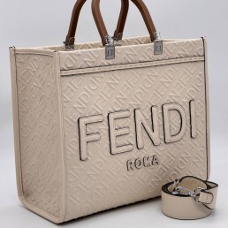 Женская текстильная сумка Fendi молочная 36х30х8 2025