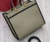 Женская текстильная сумка Fendi бежевая 36х30х8 2025