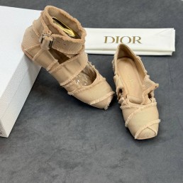 Женские текстильные балетки Christian Dior бежевые с ремешком 2025