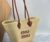 Женская комбинированная сумка Miu Miu бежевая 40х25х17 2025