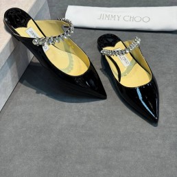 Женские кожаные босоножки Jimmy Choo черные лакированные с ремешком 2025