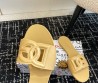 Женские резиновые шлепанцы Dolce & Gabbana бежевые 2025
