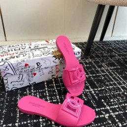 Женские резиновые шлепанцы Dolce & Gabbana розовые 2025