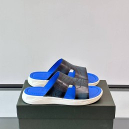 Мужские кожаные шлепанцы Berluti Shadow синие 2025