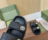 Женские кожаные шлепанцы Gucci черные со стразами 2025