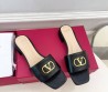 Женские кожаные шлепанцы Valentino Vlogo Signature черные 2025