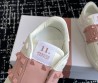 Женские кожаные кроссовки Valentino Rockstud Untitled белые с розовым 2025