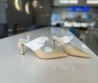 Женские кожаные мюли Jimmy Choo бежевые с белым каблук 8,5 см 2025