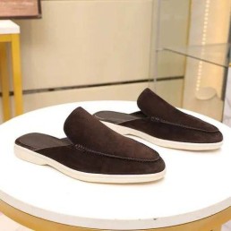 Мужские замшевые лоферы без задника Loro Piana коричневые 2025