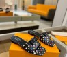 Женские кожаные шлепанцы Louis Vuitton х Murakami черные с бантом 2025
