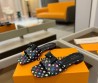 Женские кожаные шлепанцы Louis Vuitton х Murakami черные с бантом 2025