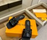 Женские кожаные шлепанцы Louis Vuitton х Murakami черные с лакированным бантом 2025