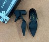 Женские текстильные туфли Chanel черные с ремешком 2025