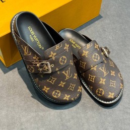 Женские кожаные мюли Louis Vuitton коричневые с монограммами 2025