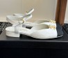 Женские кожаные босоножки Chanel Goatskin Grosgrain белые с черным текстильным носом 2025