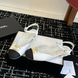Женские кожаные босоножки Chanel Goatskin Grosgrain белые с черным текстильным носом 2025