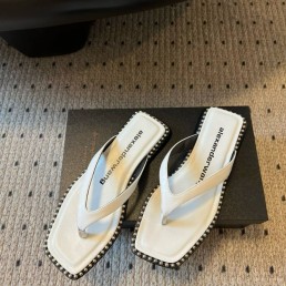 Женские кожаные шлепанцы Alexander Wang белые 2025