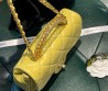 Женская кожаная сумка Chanel желтая 18х12х5 см 2025
