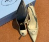 Женские комбинированные туфли Prada бежевые каблук 8 см 2025