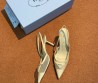 Женские комбинированные туфли Prada бежевые каблук 8 см 2025