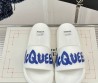 Мужские резиновые шлепанцы Alexander McQueen белые с синей надписью 2025
