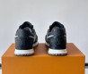 Мужские кожаные кроссовки Louis Vuitton Run Away черные с белым 2025