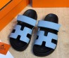 Женские кожаные шлепанцы Hermes голубые 2025