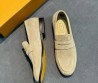 Мужские замшевые лоферы Tod's бежевые 2025