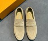 Мужские замшевые лоферы Tod's бежевые 2025