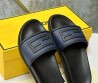 Мужские резиновые шлепанцы Fendi черные с синим 2025