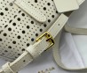 Женская кожаная сумка Alaia бежевая с перфорацией 20х13,5х10 2025