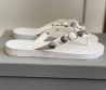 Женские резиновые шлепанцы Balenciaga белые с металлическими украшениями 2025