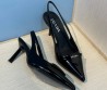 Женские кожаные туфли Prada черные каблук 8 см 2025