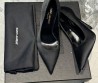 Женские атласные туфли Saint Laurent черные каблук 10 см 2025