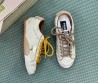 Женские кожаные кроссовки Golden Goose True Star белые 2025