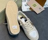Женские кожаные кроссовки Golden Goose Ball Star белые с бежевым с золотой звездой 2025