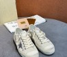 Женские замшевые кроссовки Golden Goose Ball Star бежевые с серебряной звездой 2025