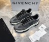 Мужские комбинированные кроссовки Givenchy серые 2025