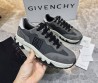 Мужские комбинированные кроссовки Givenchy серые 2025